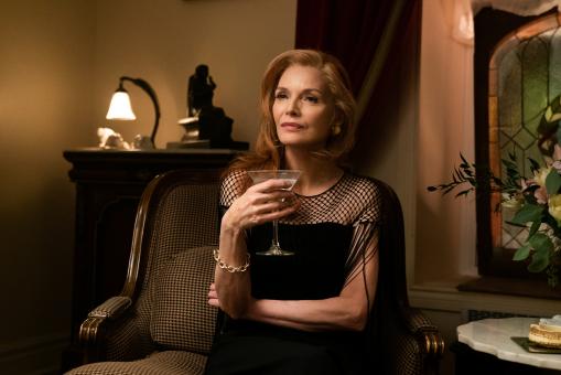 Michelle Pfeiffer als Frances Price in Sony Pictures' FRENCH EXIT