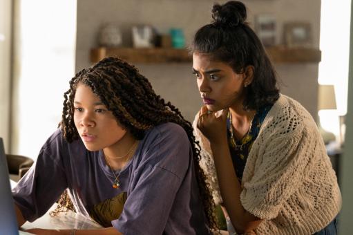 Storm Reid und Megan Sure in Sony Pictures‘ MISSING.