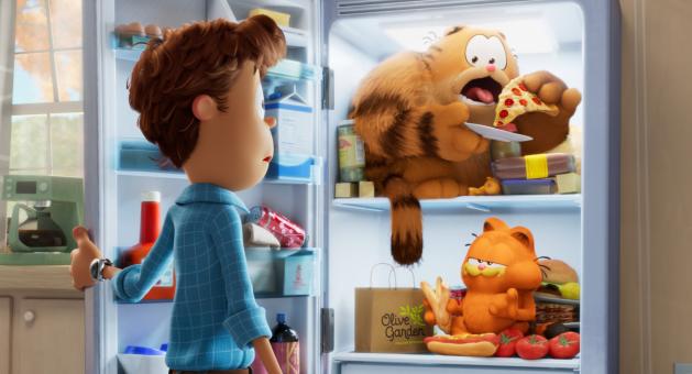 John, Garfields Vater und Garfield in Sony Pictures’ GARFIELD – EINE EXTRA PORTION ABENTEUER © 2023 Project G Productions, LLC