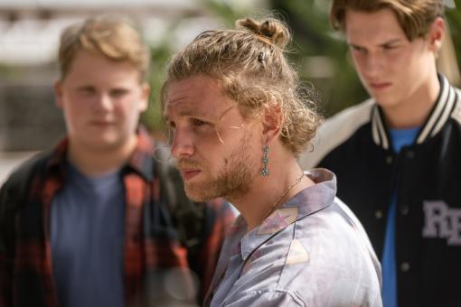 Justus Jonas (Julius Weckauf), Sonny Elmquist (Johannes Nussbaum) und Peter Shaw (Nevio Wendt) in Sony Pictures' DIE DREI ??? UND DER KARPATENHUND Foto von: Kurt Patzak ©2024 Wiedemann und Berg Film GmbH/Deutsche Columbia Pictures Filmproduktion GmbH