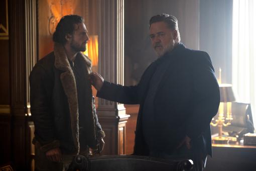 Aaron Taylor Johnson & Russell Crowe in Sony Pictures' KRAVEN THE HUNTER. ©2024 CTMG, Inc. All Rights Reserved.