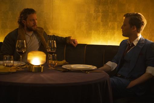 Aaron Taylor Johnson und Fred Hechinger in Sony Pictures' KRAVEN THE HUNTER. ©2024 CTMG, Inc. All Rights Reserved. 