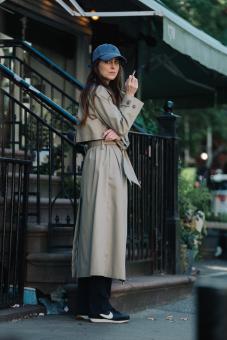 Dakota Johnson in WAS IST LIEBE WERT – MATERIALISTS Adore Matchmaking LLC