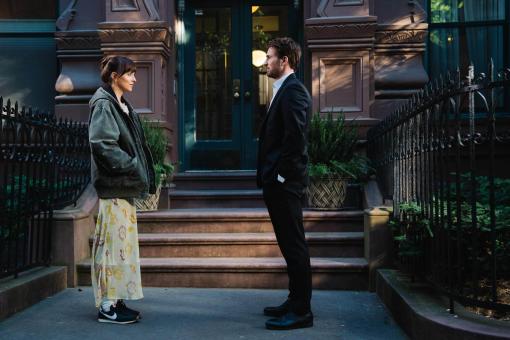 Dakota Johnson und Chris Evans in WAS IST LIEBE WERT – MATERIALISTS Adore Matchmaking LLC