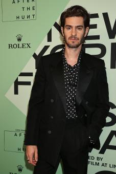 NEW YORK, NEW YORK – 26. SEPTEMBER: Andrew Garfield auf der nordamerikanischen Premiere von AFTER THE HUNT als Eröffnungsfilm des 63. New York Film Festivals in der Alice Tully Hall. (Foto von Dave Allocca / Starpix)