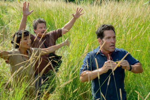 Claire (Thandiwe Newton), Kenny (Steve Zahn) und Griff (Paul Rudd) in Sony Pictures' ANACONDA. © 2025 CTMG, Inc. All Rights Reserved.