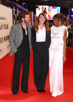 LONDON, ENGLAND – 11. OKTOBER: (L-R) Andrew Garfield, Julia Roberts und Ayo Edebiri besuchen die Premiere von „After The Hunt“ während des BFI London Film Festival in der Royal Festival Hall am 11. Oktober 2025 in London, England. (Foto von Jeff Spicer/Getty Images für Sony)