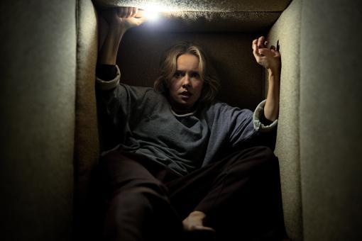 Gemma (Amelia Eve) in ScreenGems' INSIDIOUS: OUT OF THE FURTHER.  © 2026 Sony Pictures Entertainment Deutschland GmbH